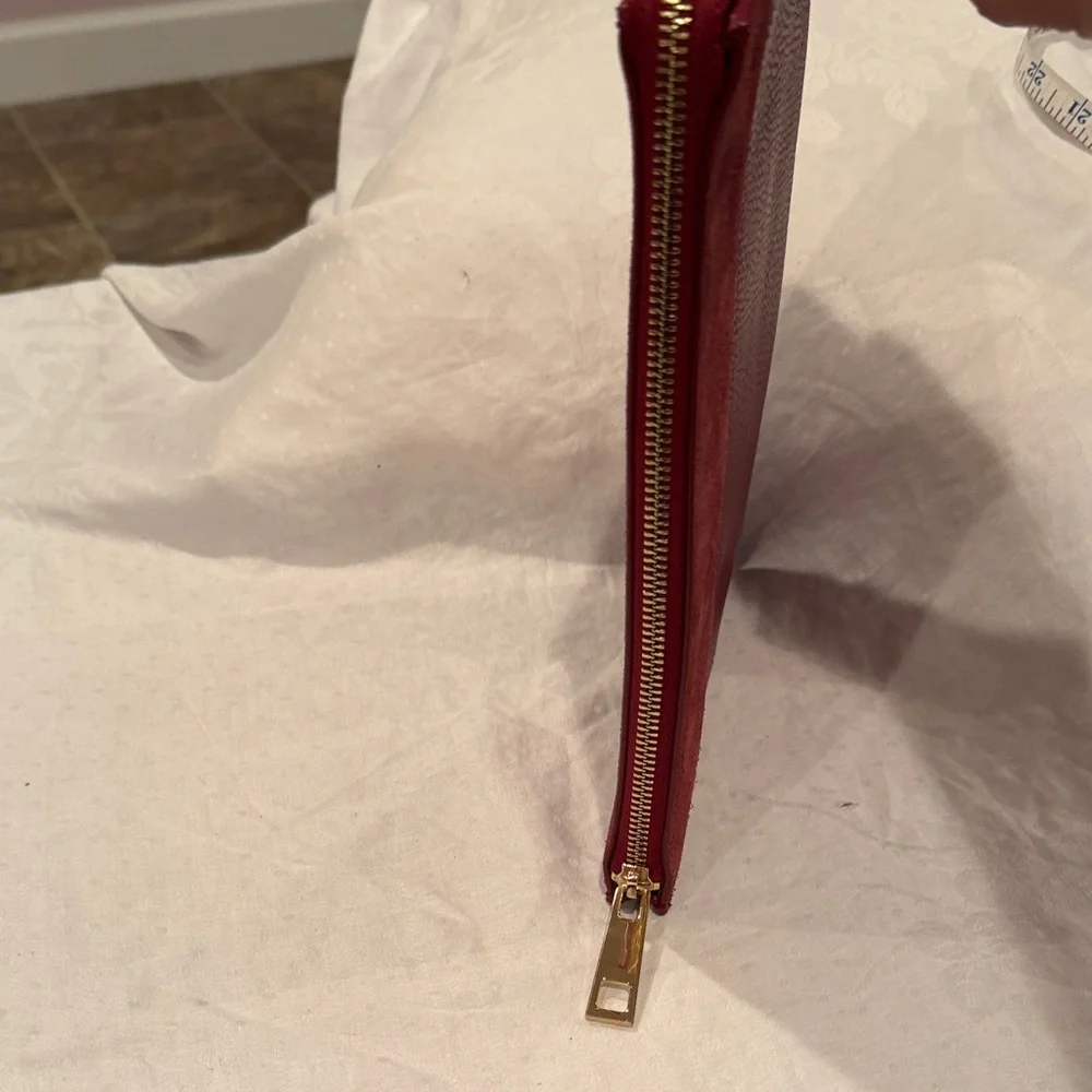 White House Black Market Burgundy Zip-Around Wallet - Picture 8 of 8